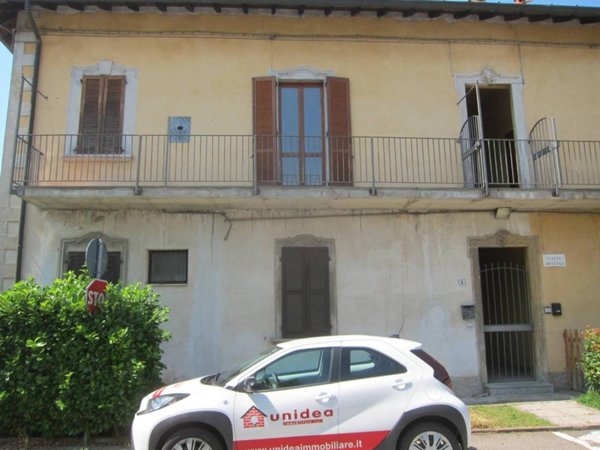 appartamento in vendita a Varano Borghi in zona Boffalora