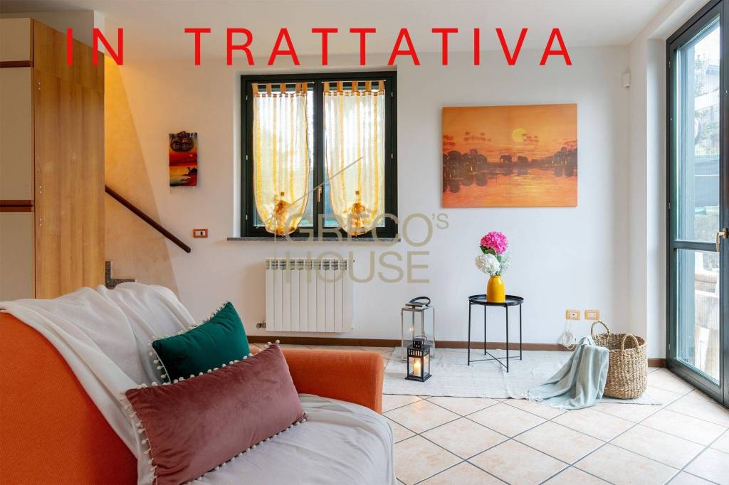 casa indipendente in vendita a Varano Borghi