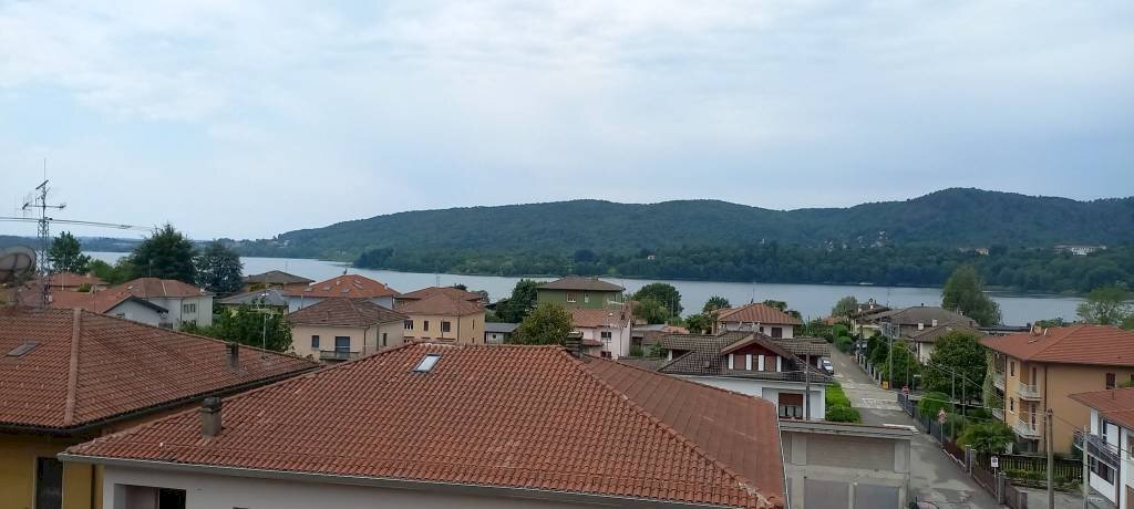 appartamento in vendita a Varano Borghi