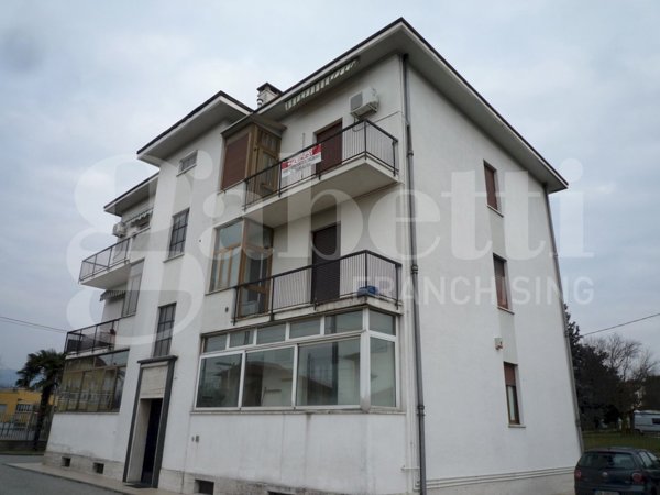 appartamento in vendita a Varano Borghi