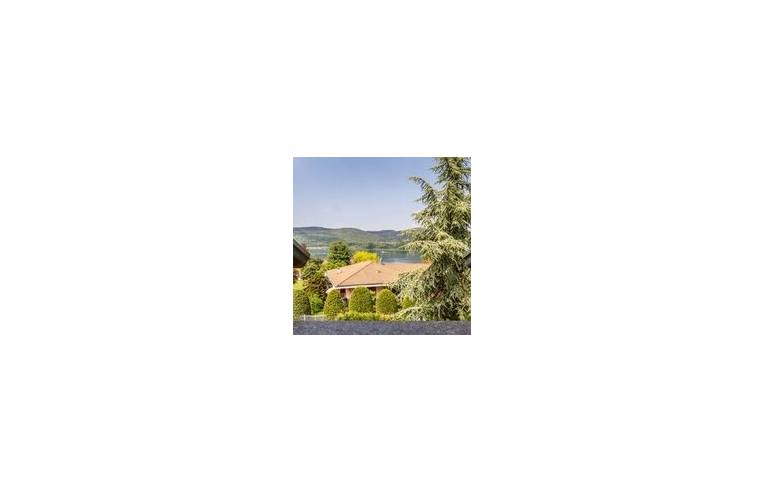 casa indipendente in vendita a Varano Borghi