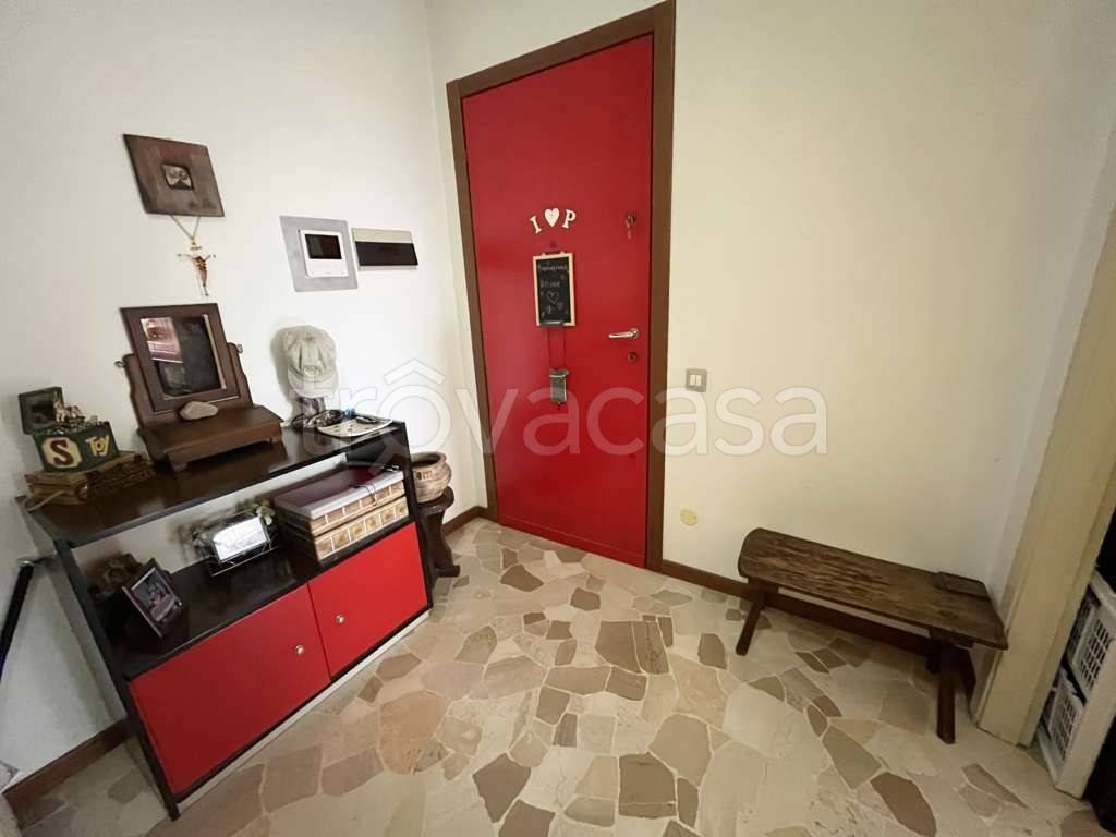 appartamento in vendita a Varano Borghi