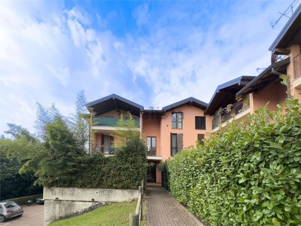 appartamento in vendita a Varano Borghi