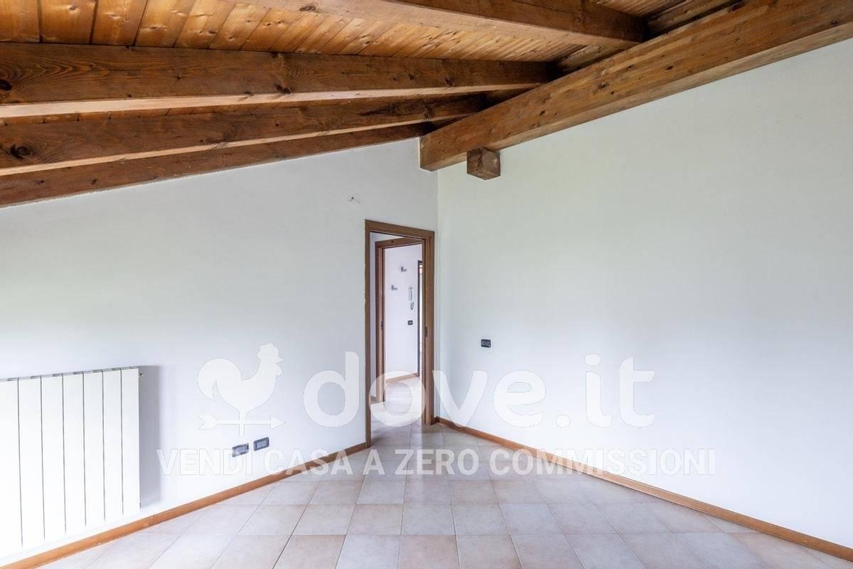appartamento in vendita a Varano Borghi