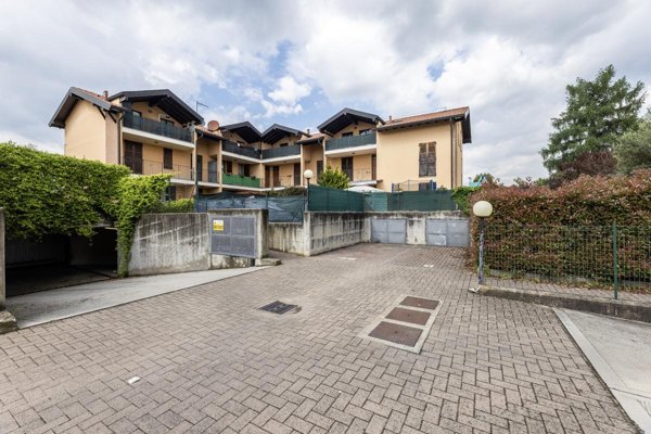 appartamento in vendita a Varano Borghi