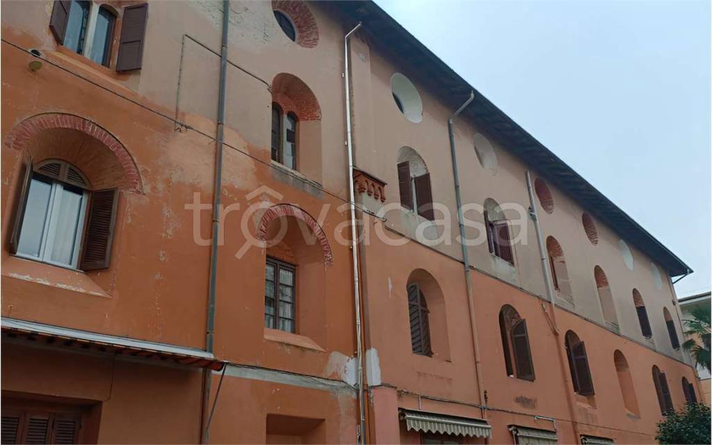 appartamento in vendita a Varano Borghi