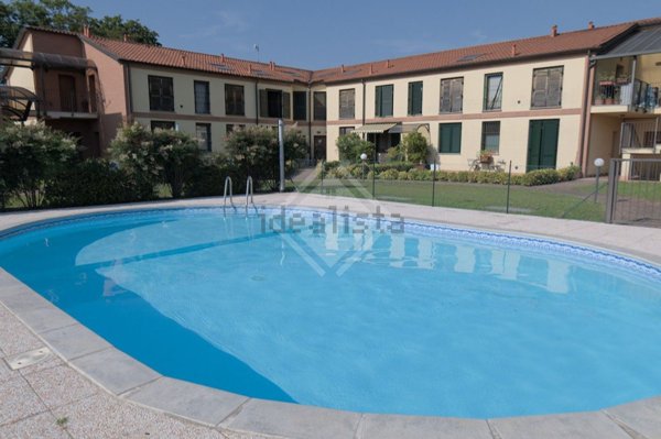 casa indipendente in vendita a Varano Borghi