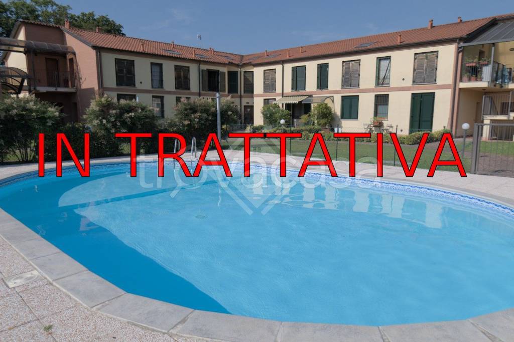 casa indipendente in vendita a Varano Borghi