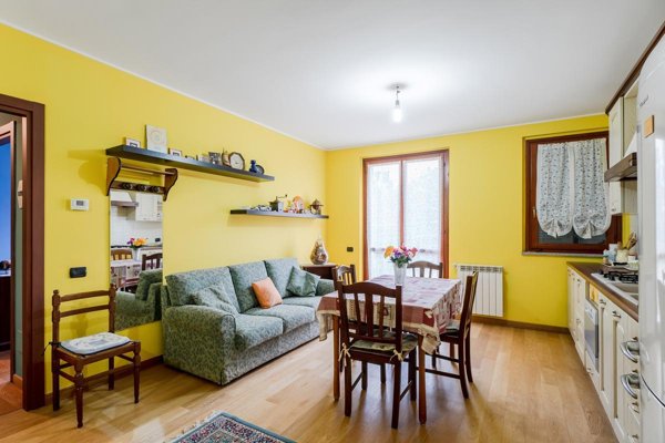 appartamento in vendita a Varano Borghi