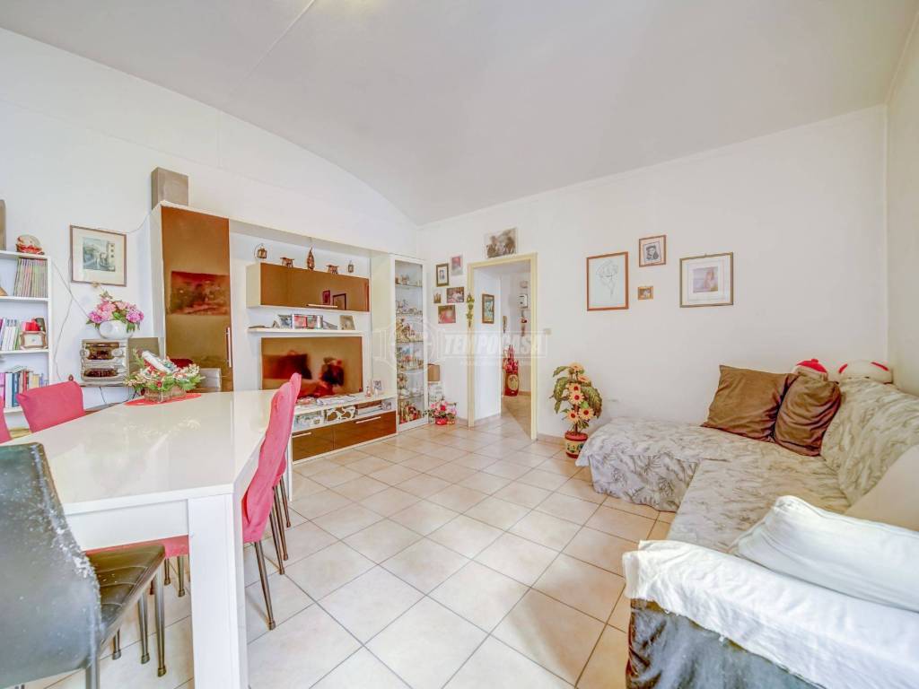 appartamento in vendita a Varano Borghi