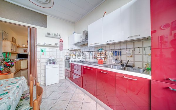 appartamento in vendita a Varano Borghi