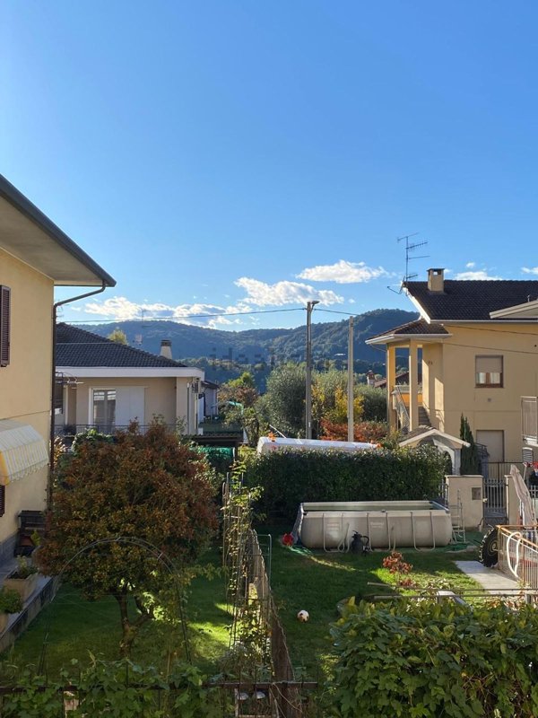 appartamento in vendita a Varano Borghi