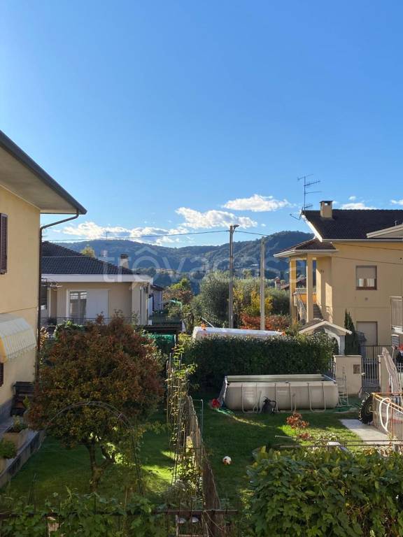 appartamento in vendita a Varano Borghi