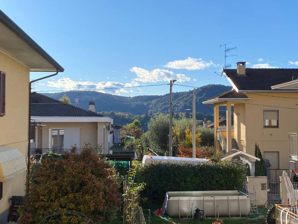 appartamento in vendita a Varano Borghi