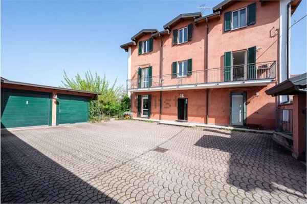 appartamento in vendita a Varano Borghi