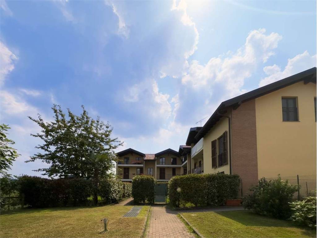 appartamento in vendita a Varano Borghi