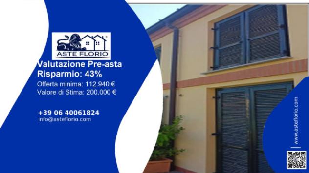 casa indipendente in vendita a Varano Borghi