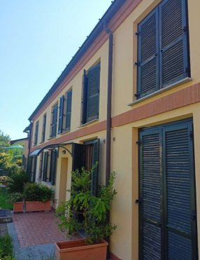 appartamento in vendita a Varano Borghi