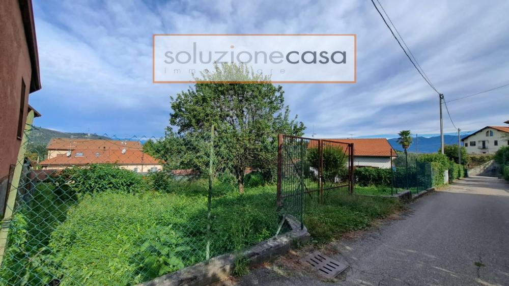 terreno edificabile in vendita a Varano Borghi