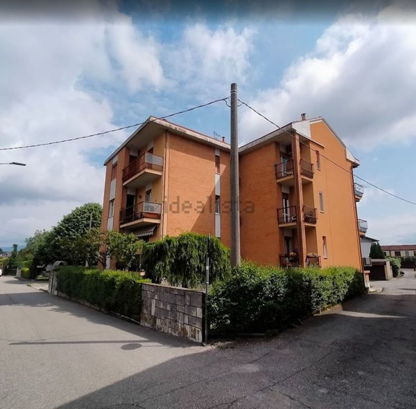 appartamento in vendita a Varano Borghi
