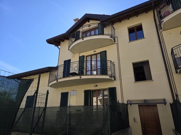 appartamento in vendita a Varano Borghi