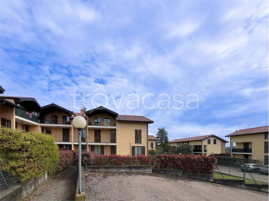 appartamento in vendita a Varano Borghi