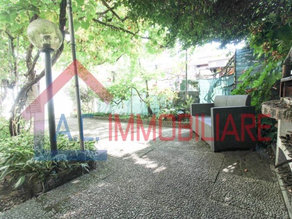 appartamento in vendita a Varano Borghi