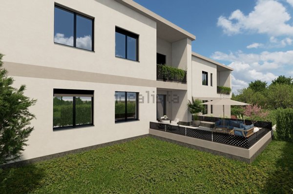 appartamento in vendita a Varano Borghi in zona Boffalora