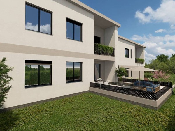 appartamento in vendita a Varano Borghi in zona Boffalora