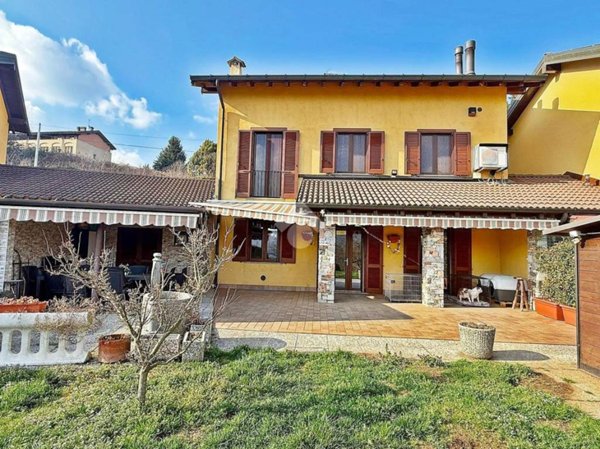 casa indipendente in vendita a Varano Borghi in zona Boffalora