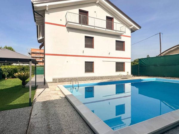 appartamento in vendita a Varano Borghi