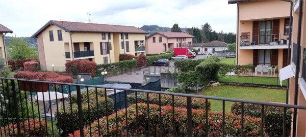 appartamento in vendita a Varano Borghi