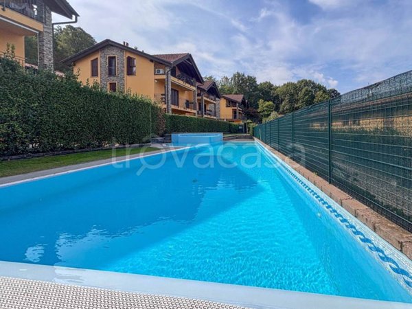 appartamento in vendita a Varano Borghi in zona Boffalora