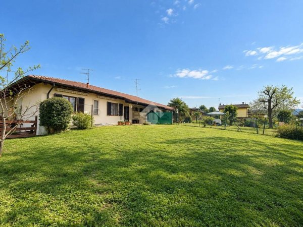 appartamento in vendita a Varano Borghi