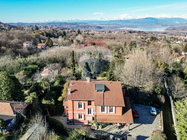 casa indipendente in vendita a Varese in zona Cartabbia
