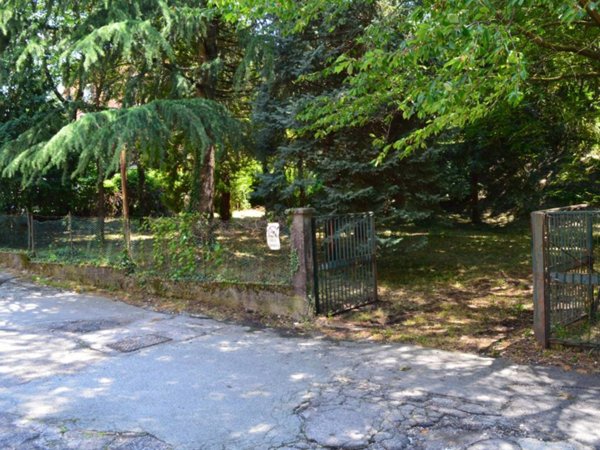 terreno edificabile in vendita a Varese in zona Masnago