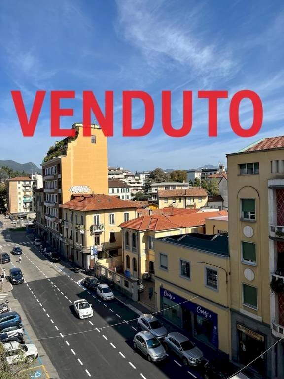 appartamento in vendita a Varese in zona Centro Città