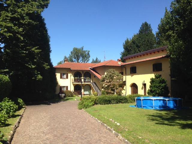 casa indipendente in vendita a Varese in zona Giubiano