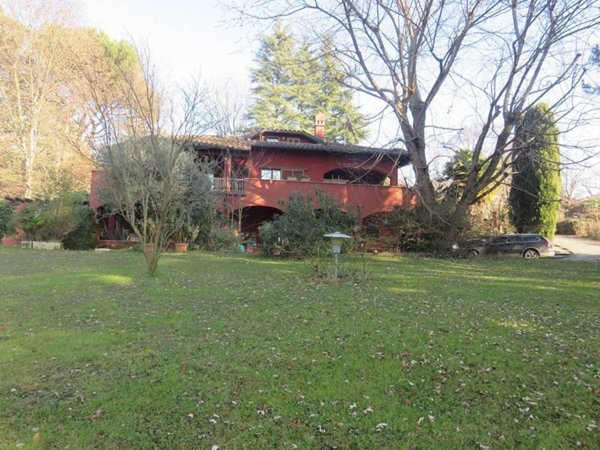 casa indipendente in vendita a Varese in zona Bobbiate
