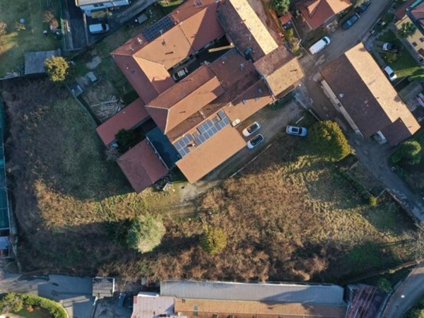 terreno edificabile in vendita a Varese in zona Biumo