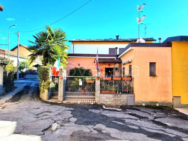 casa indipendente in vendita a Varese in zona Centro Città