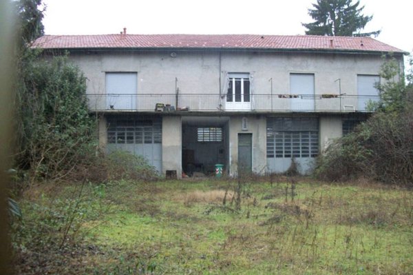 casa indipendente in vendita a Varese in zona Giubiano