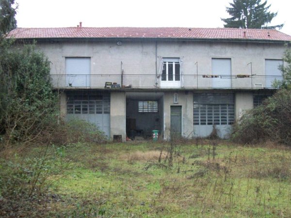 casa indipendente in vendita a Varese in zona Giubiano