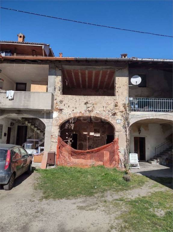 appartamento in vendita a Varese in zona Cartabbia