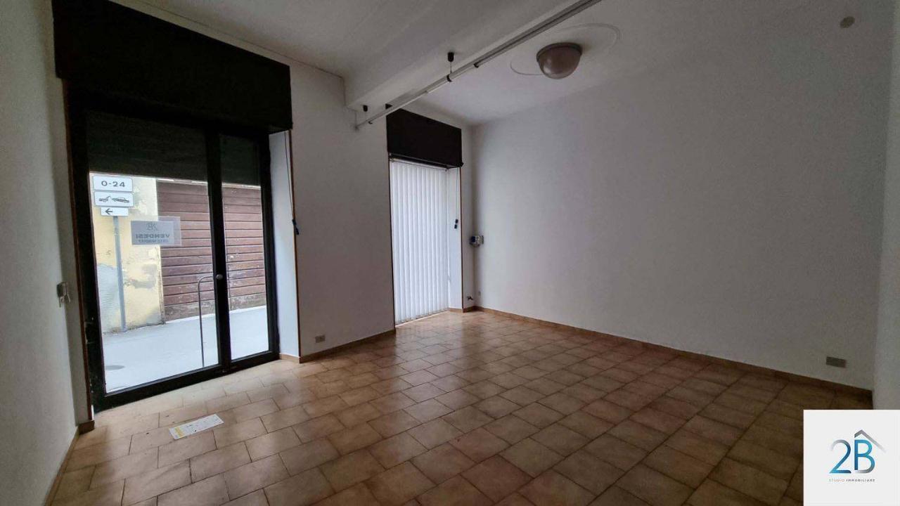 appartamento in vendita a Varese in zona Velate