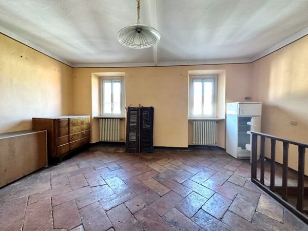 appartamento in vendita a Varese in zona Velate