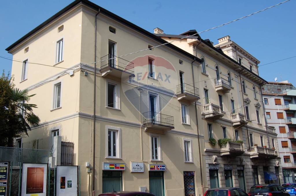appartamento in vendita a Varese in zona Bosto