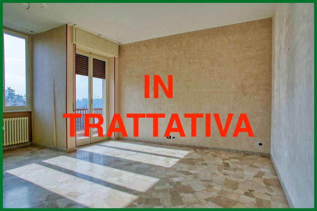appartamento in vendita a Varese in zona Via Crispi