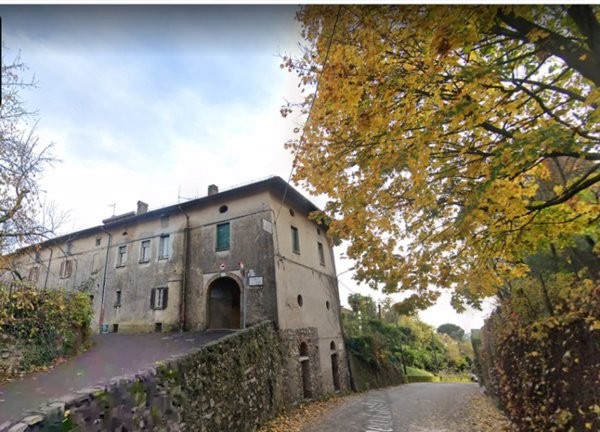 casa indipendente in vendita a Varese in zona Velate