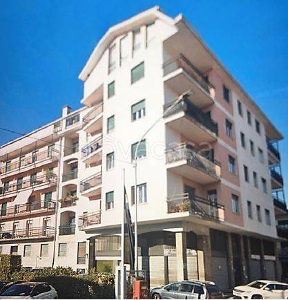 appartamento in vendita a Varese in zona Ippodromo